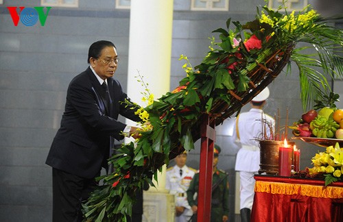 Upacara Berziarah Kenegaraan Almarhum Jenderal Vo Nguyen Giap - ảnh 21